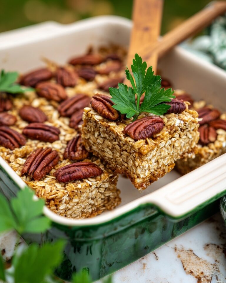 No-Flour, No-Sugar Oatmeal Breakfast Bake Recipe