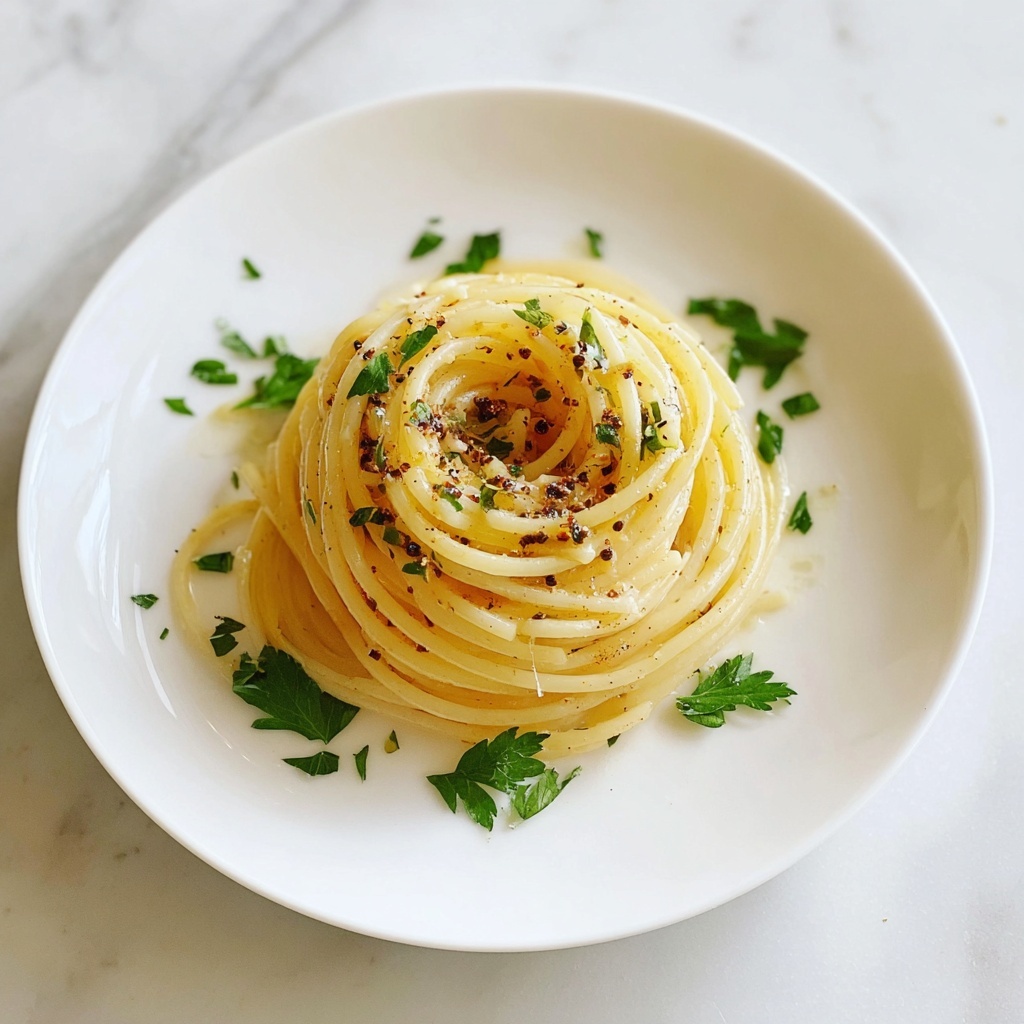 Spaghetti with Garlic and Oil (Aglio E Olio) Recipe - Recipe Image